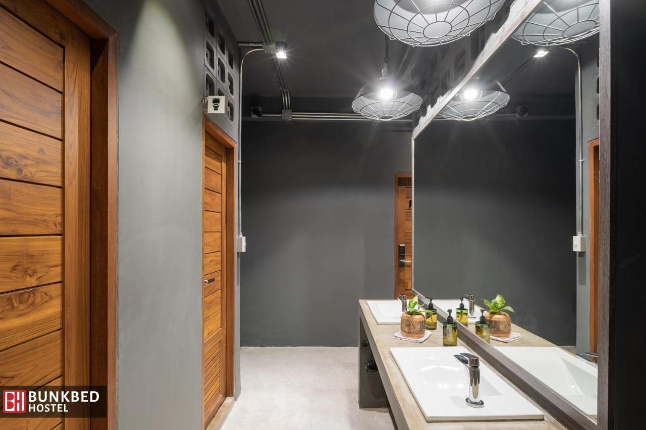 Bunkbed Hostel Makkasan Екстер'єр фото