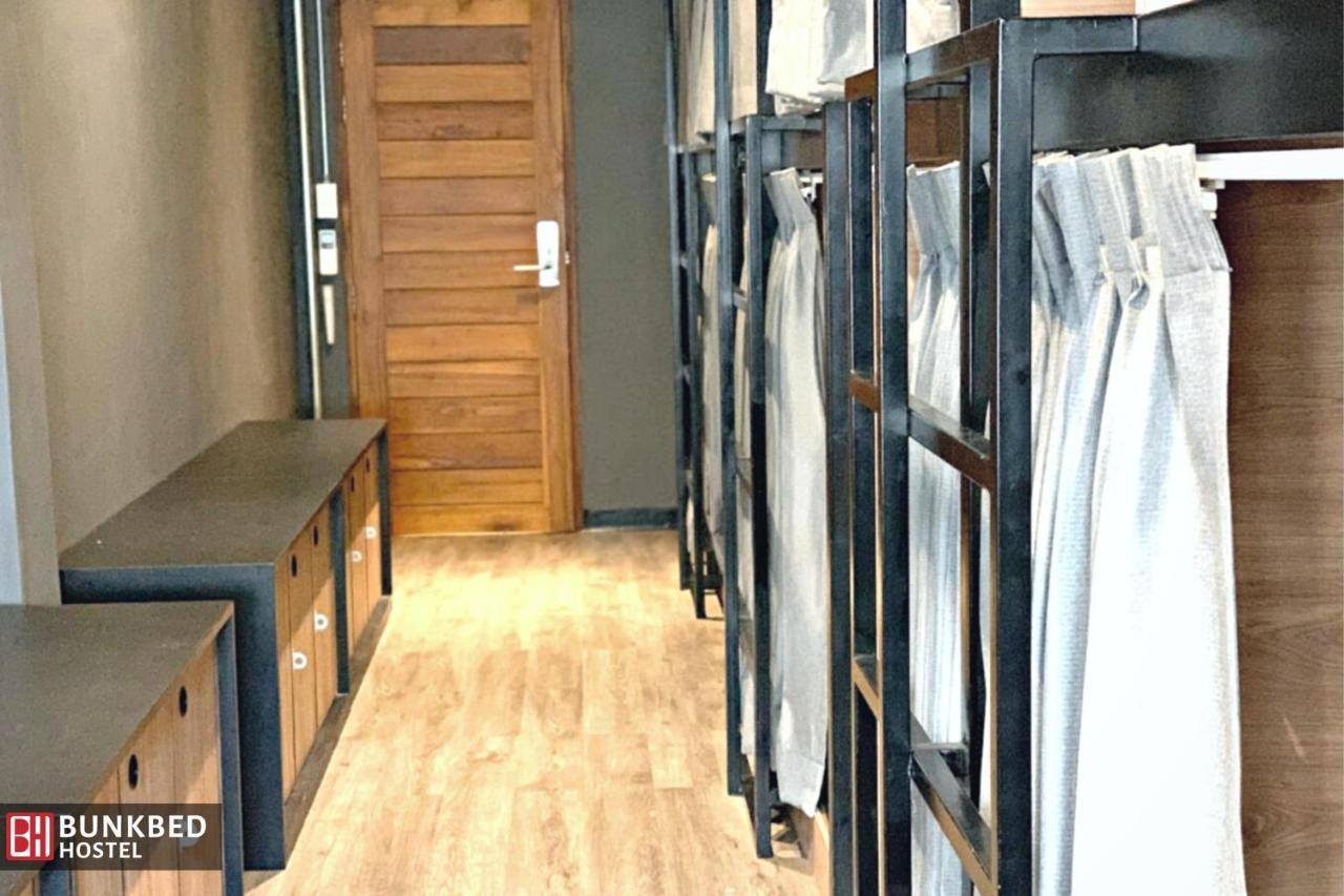Bunkbed Hostel Makkasan Екстер'єр фото